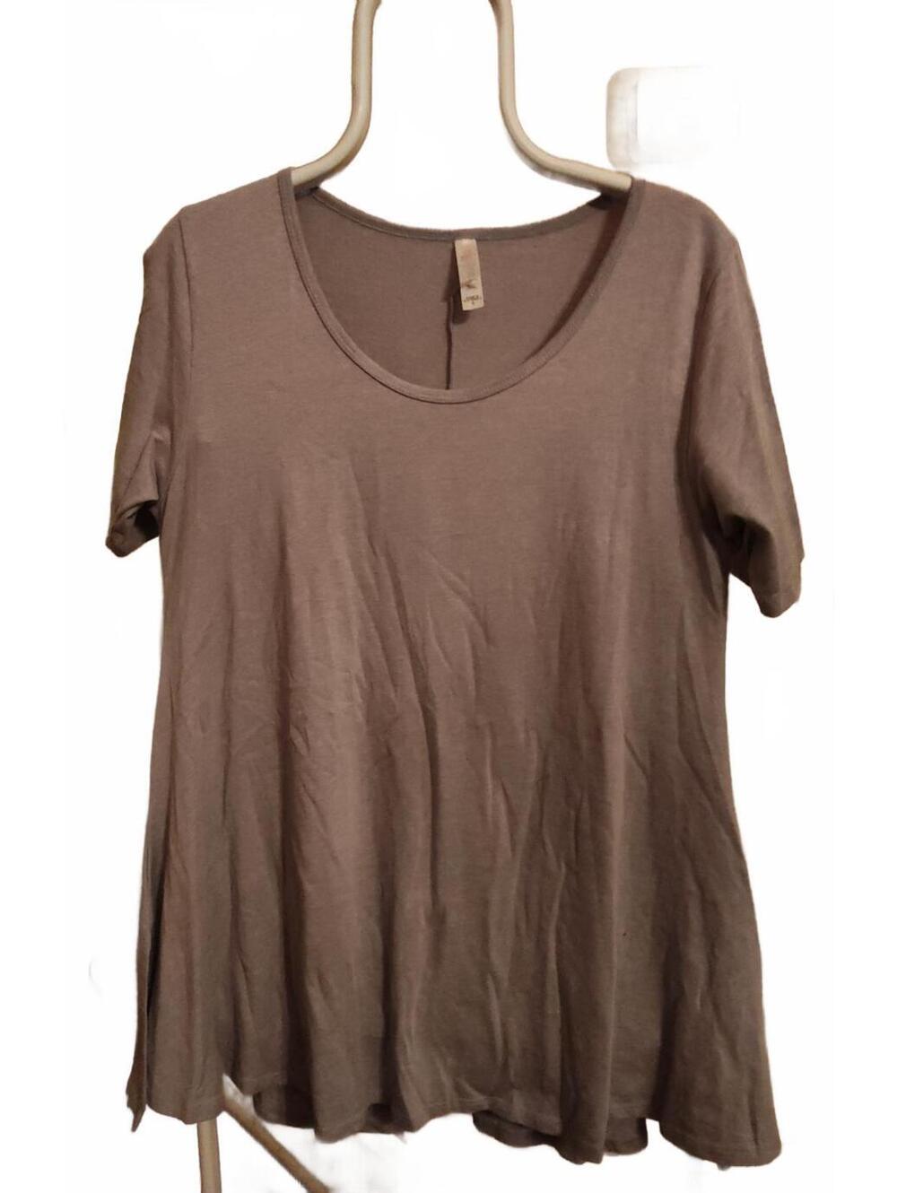 Lularoe oversized t-shirt - S - flare bottom EUC grayish